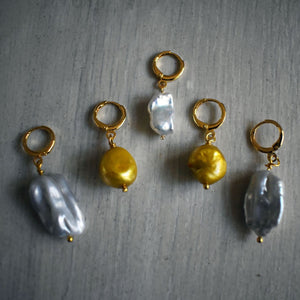 Gold freshwater pearl huggie hoop earrings | by Ifemi Jewels