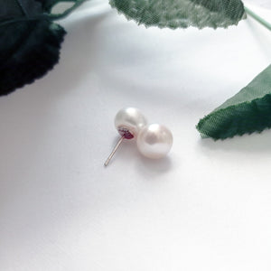 White Freshwater Pearl Stud Earrings on Sterling Silver or 9k Yellow Gold, Sterling silver earrings, Bridal jewelry | by nlanlaVictory
